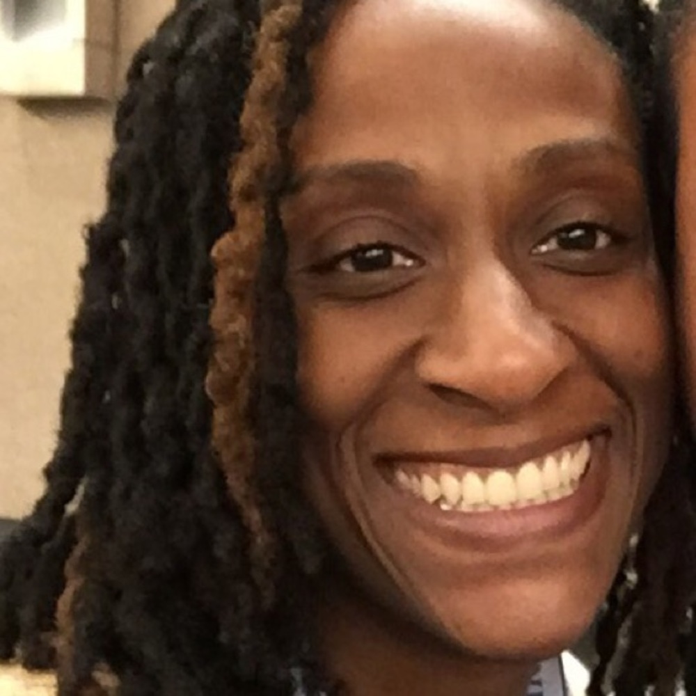 Meet your Posher, Denise